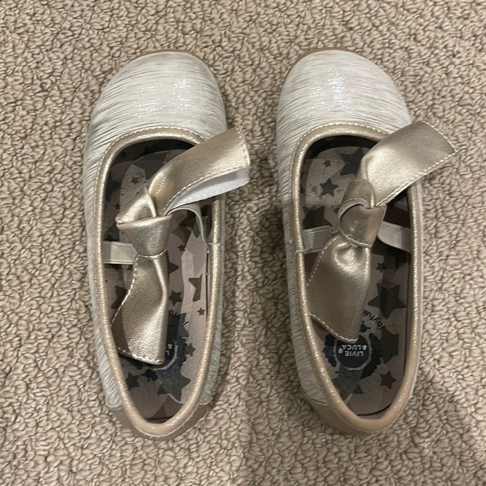 Gold Livie & Luca size 11